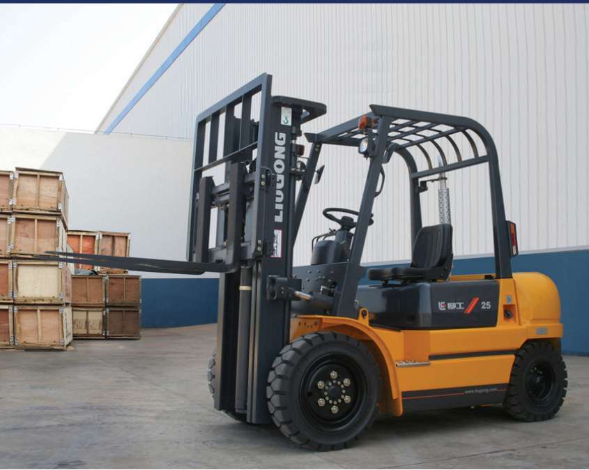 Địa chỉ bán xe nâng hàng