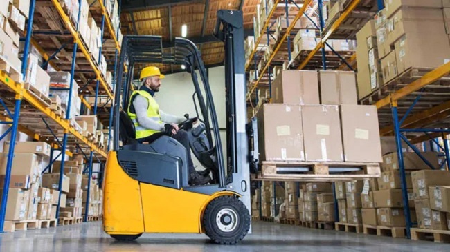 huong-dan-cach-lai-xe-nang-hang Hướng Dẫn Cách Lái Xe Nâng Hàng Cơ Bản