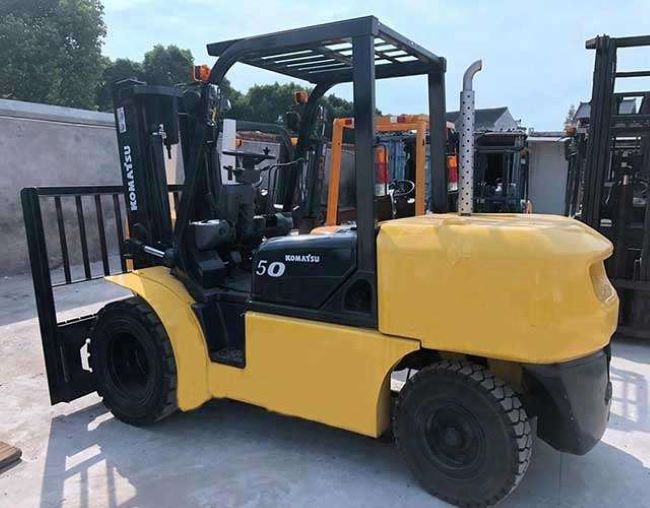  Xe nâng Komatsu 5 tấn Chất Lượng Tại Thanh Xuân
