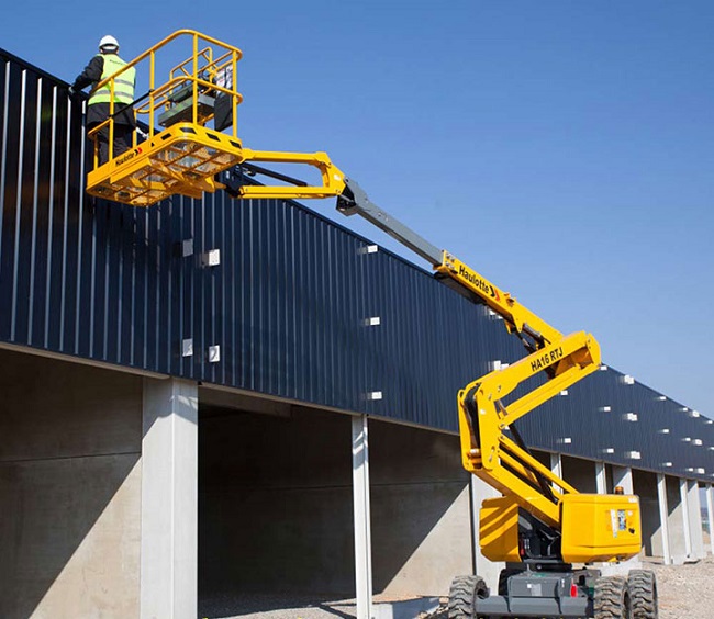 Xe nâng người Haulotte gấp khúc