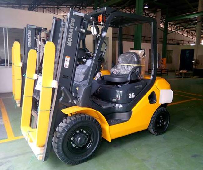 top các loại xe nâng trong xưởng
