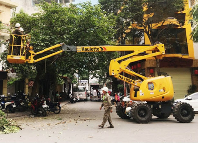 Xe Nâng Người Làm việc trên cao tại Đông Anh