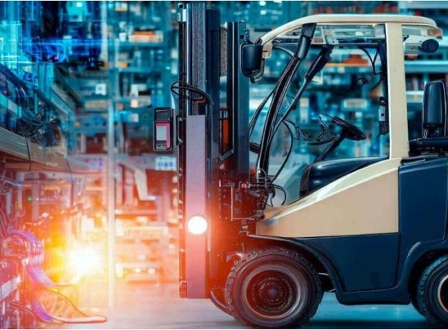 Xe Nâng Trong Ngành Linh Kiện Điện Tử: Tăng Hiệu Suất & Tiết Kiệm Chi Phí